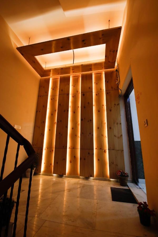 Peepal Tree Residency Bed & Breakfast Yeni Delhi Dış mekan fotoğraf