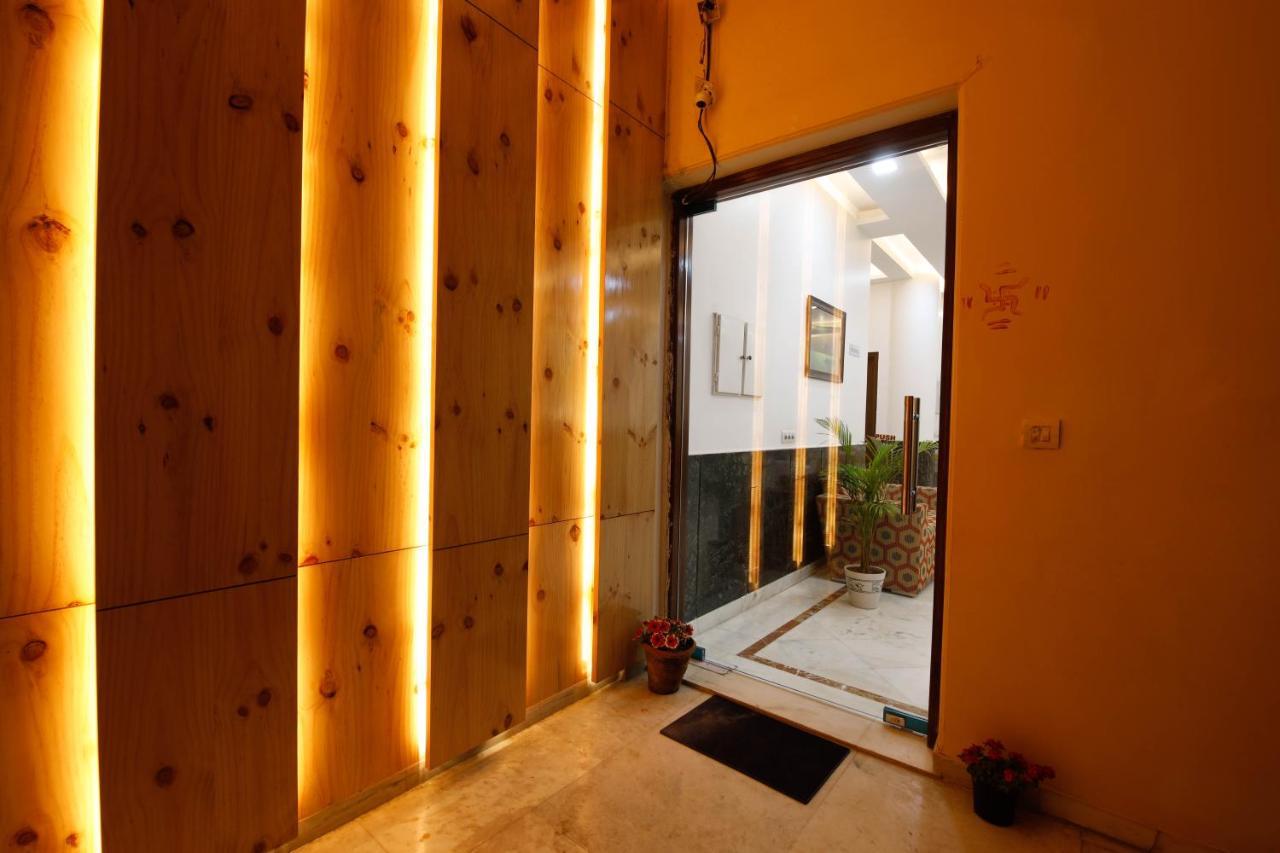 Peepal Tree Residency Bed & Breakfast Yeni Delhi Dış mekan fotoğraf