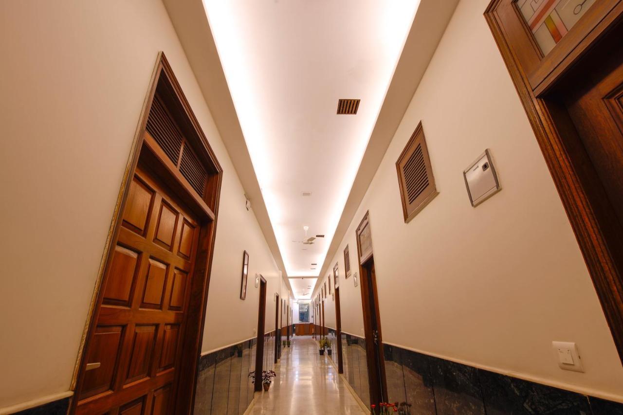 Peepal Tree Residency Bed & Breakfast Yeni Delhi Dış mekan fotoğraf