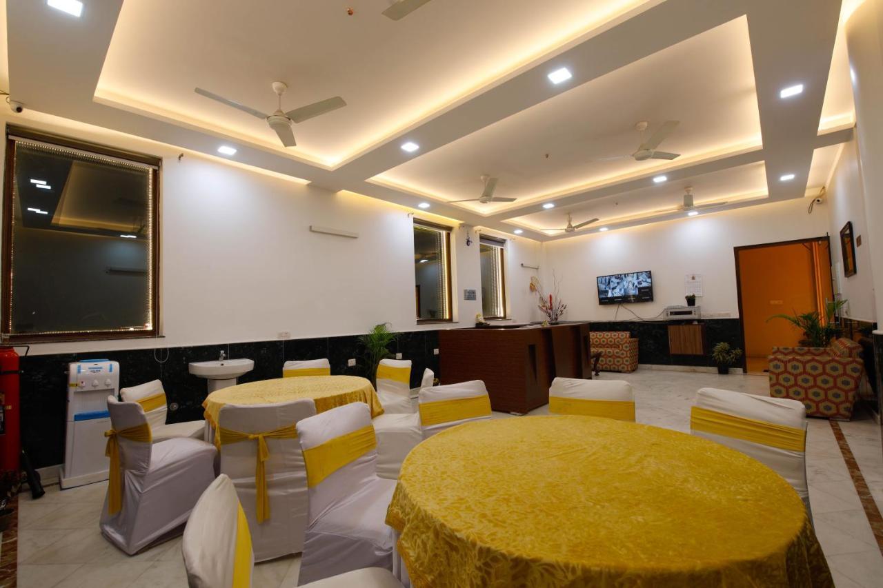 Peepal Tree Residency Bed & Breakfast Yeni Delhi Dış mekan fotoğraf